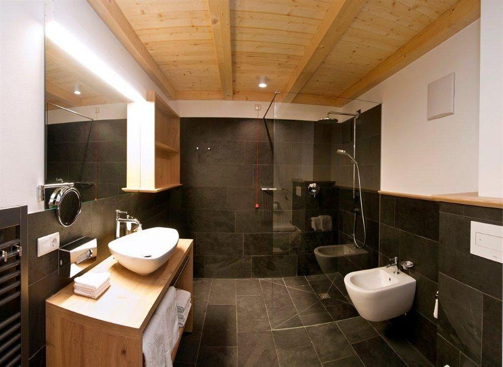 Zin Senfter Aparthotel 4*